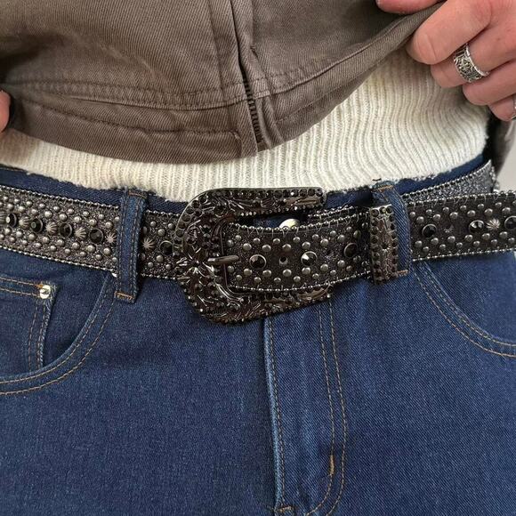 Y2K Black Cross Rhinestone Studded Belt – Goth Emo Unisex Style, New - Picture 4 of 7